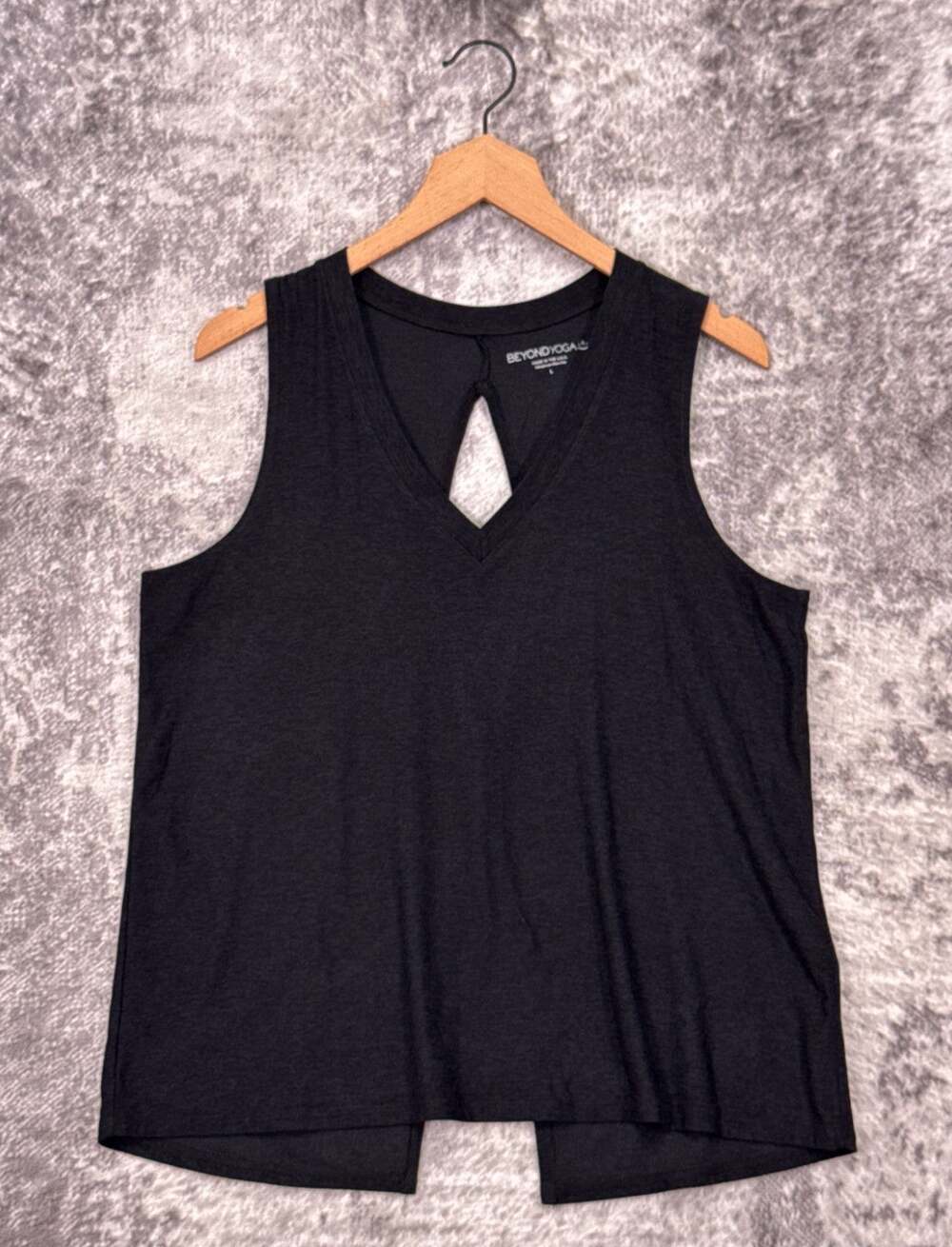 Beyond Yoga Tank Top Large Womens Black Space Dye All About It Split Back